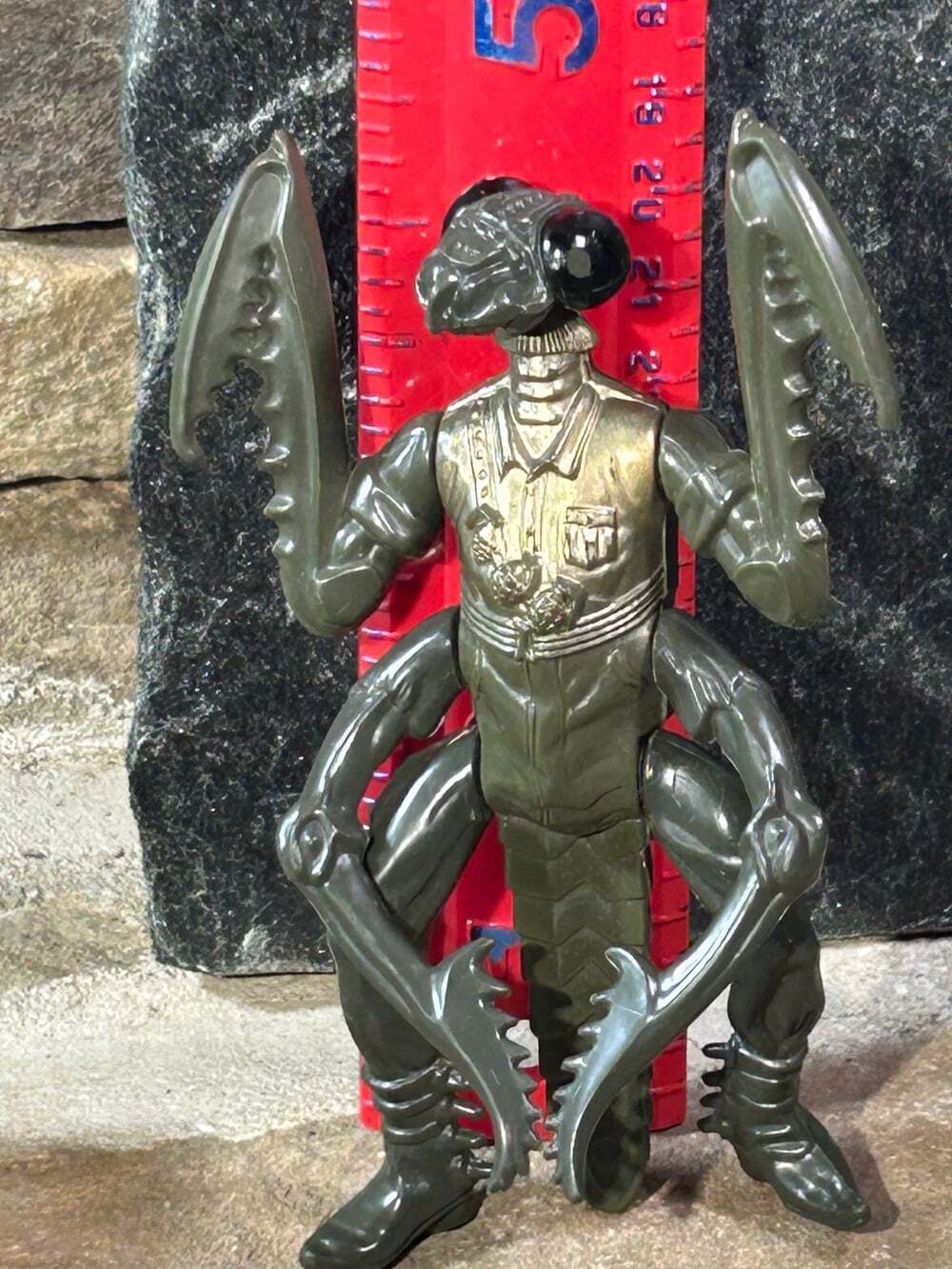 1990 Kenner Swamp Thing Transducer Mutated Mantis Action Figure